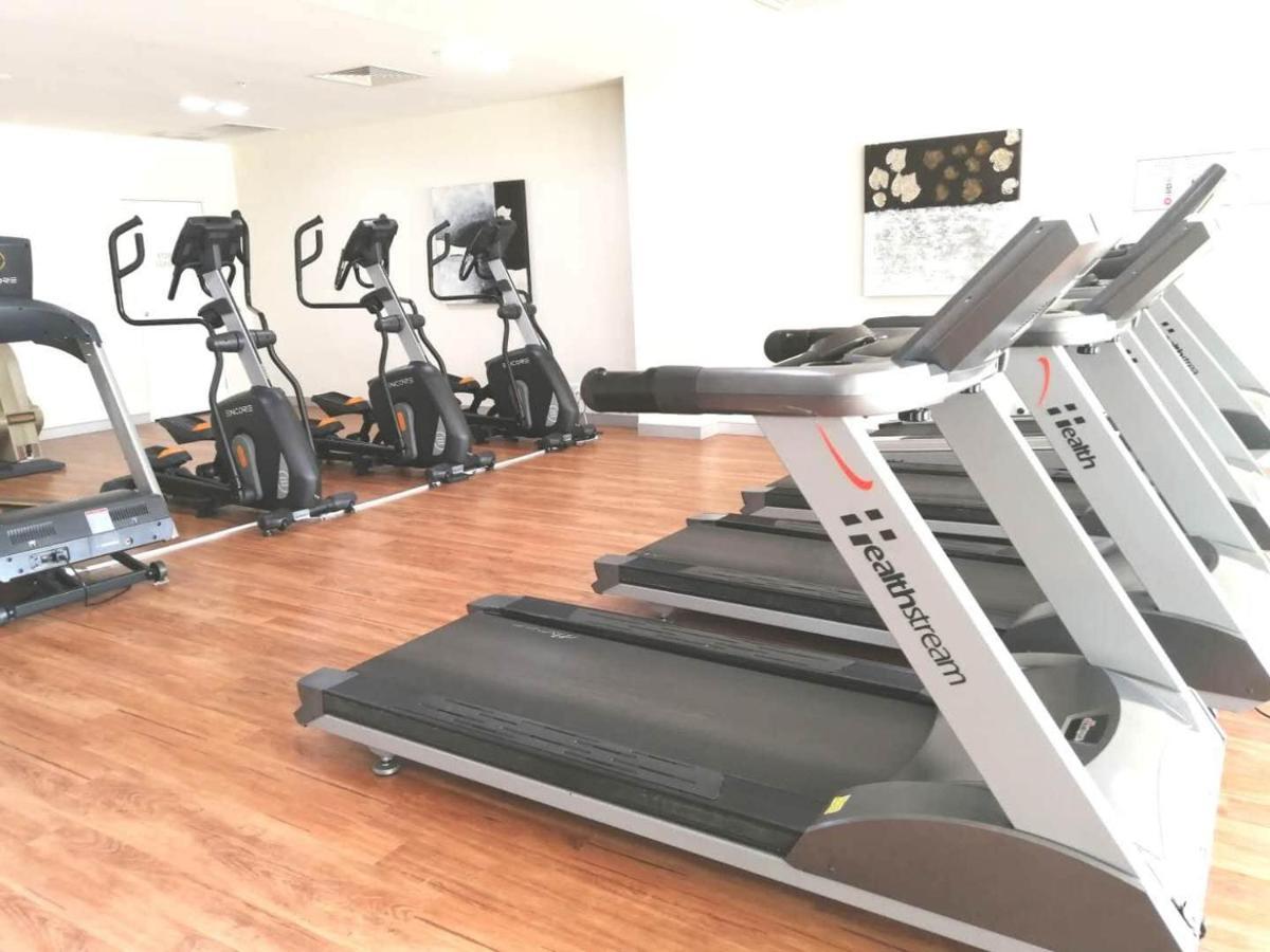 Three-Bedroom Apartment With Amazing View Near Surfers Paradise Gold Coast Exterior photo